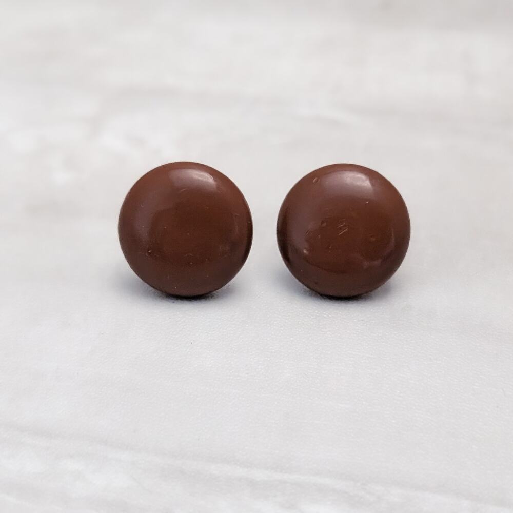 Vintage Screw On Earrings Very Retro Rounded Button Style Brown / Dark Tan